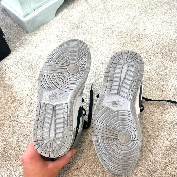 Custom Jordans - Picture 6 of 6